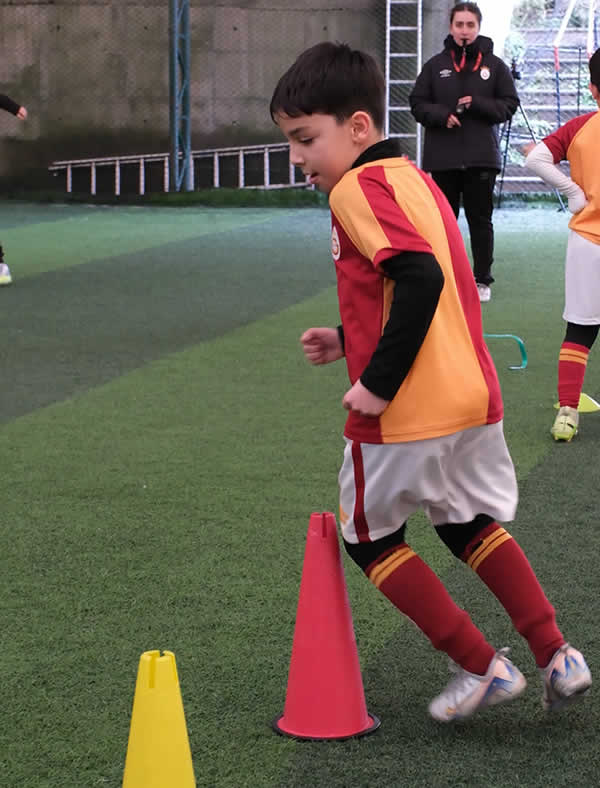 Kağıthane Galatasaray Futbol, Cimnastik Spor Okulu